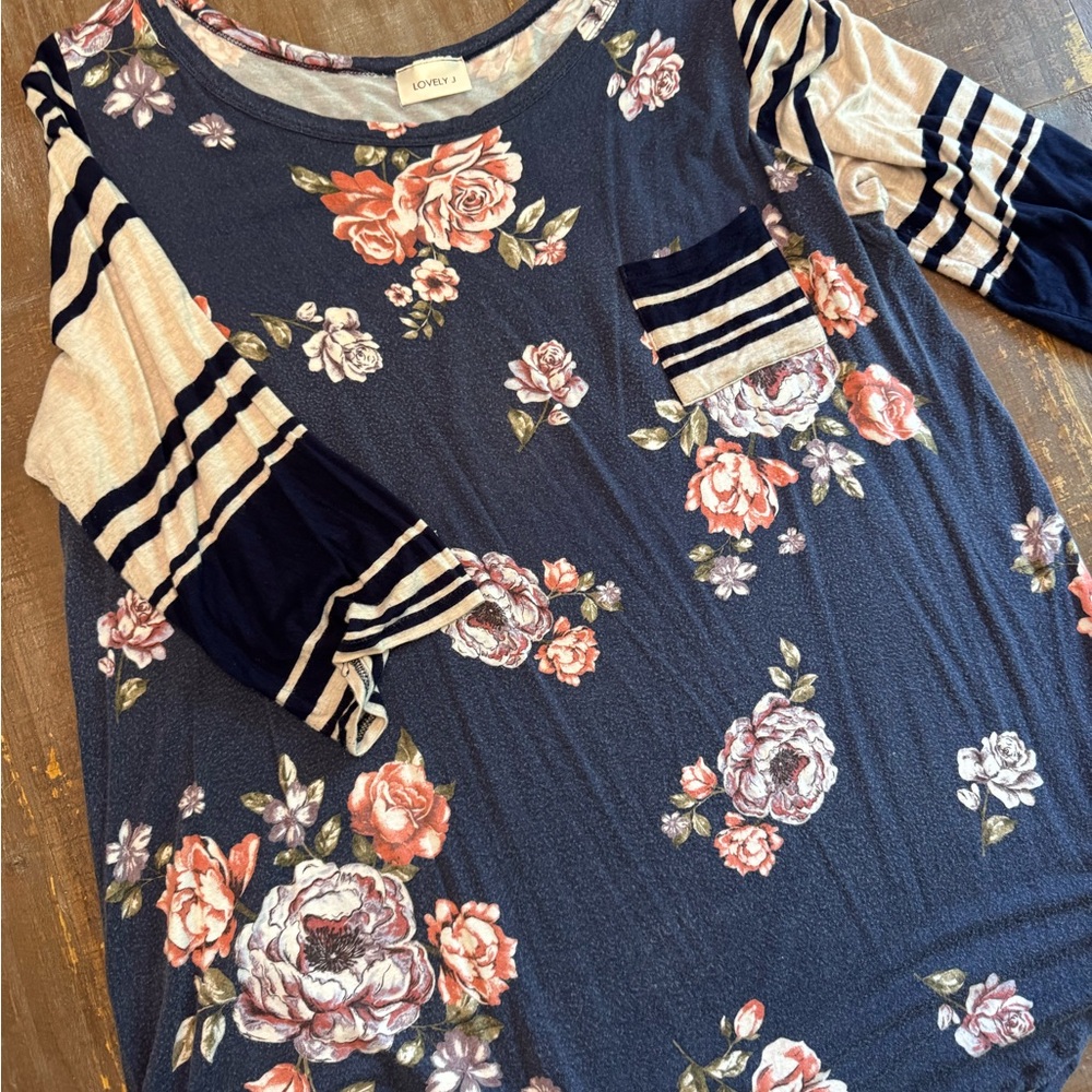 Lovely J Blue and Pink 3/4 Sleeve Graphic Tunic